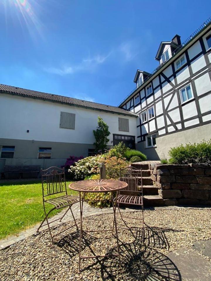 Hof Hallenberg Exterior photo